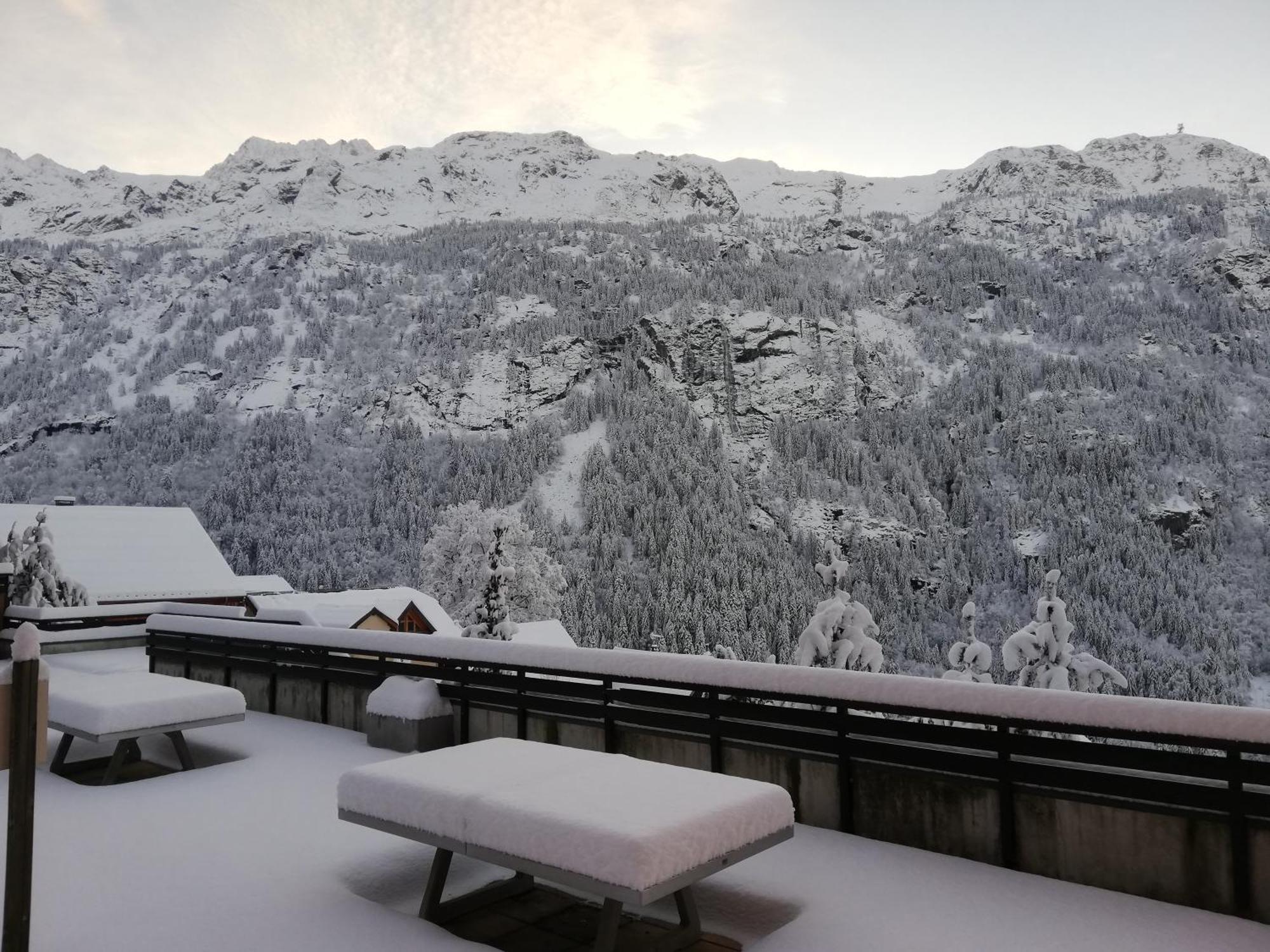 La Belledone A Vaujany Apartment Exterior photo